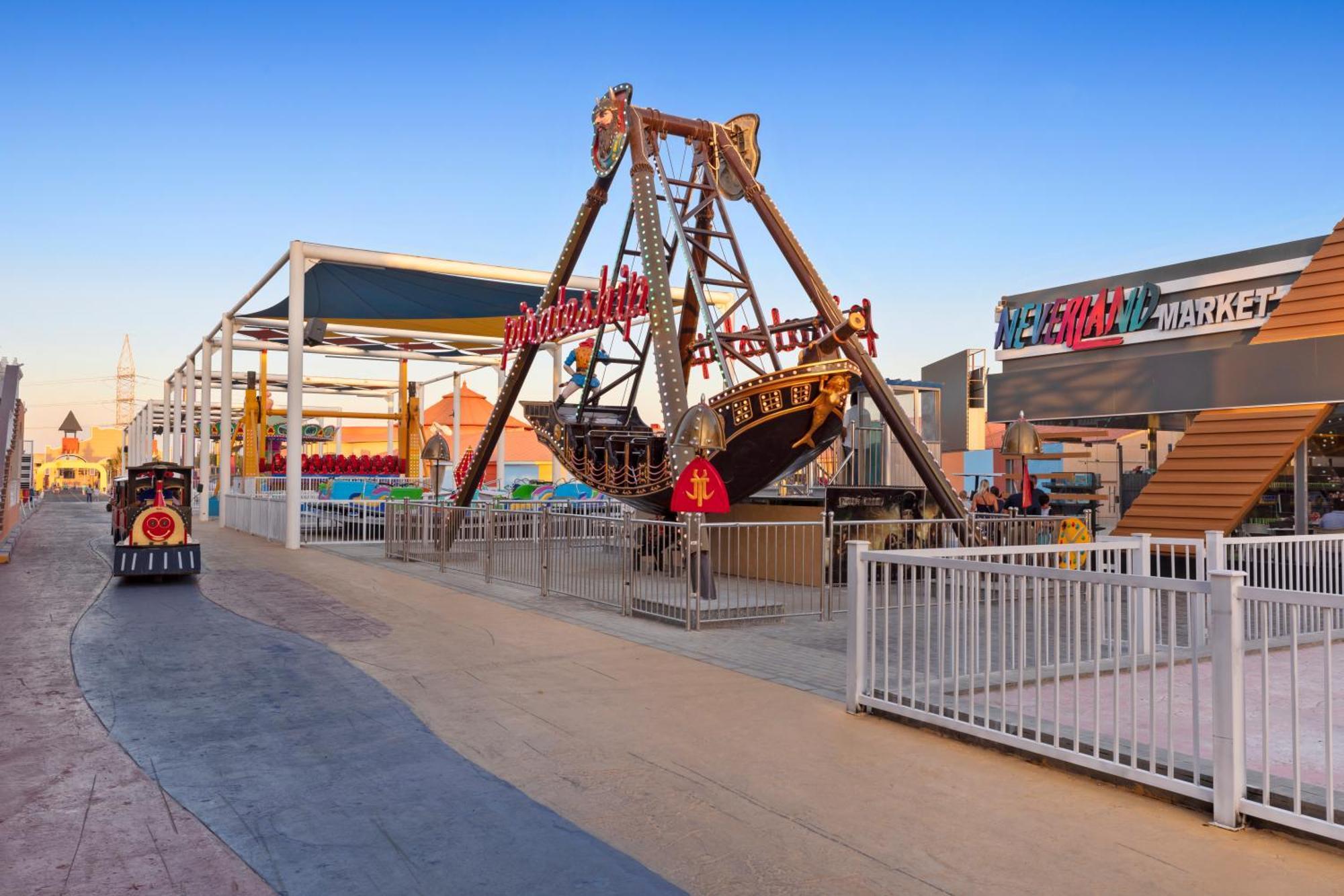Neverland City Hurghada - Pickalbatros エクステリア 写真